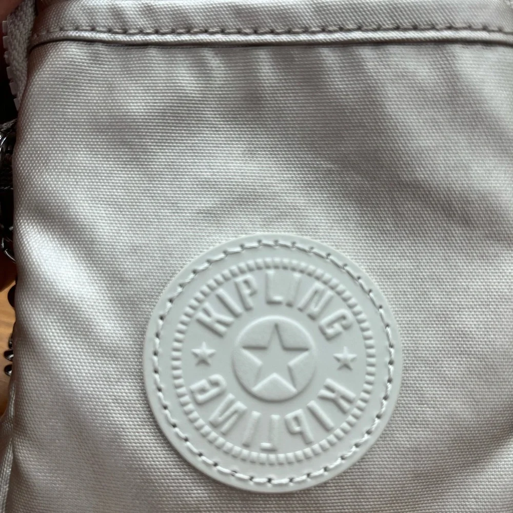 Kipling Silver Crossbody Phone Bag - NWOT - Picture 2 of 4